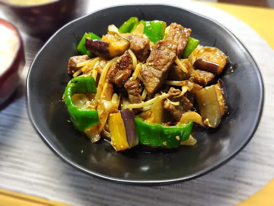 カレー用牛肉でカレー醤油炒め|Yoppy.さん