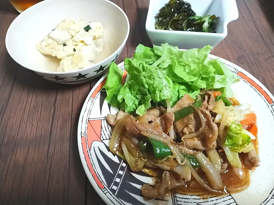 Snapdishの料理写真:野菜炒め
高野豆腐の卵とじ
きゅうりとわかめの酢のもの|尚さん