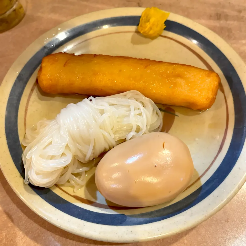 Snapdishの料理写真:おでん（ごぼう天、糸こんにゃく、たまご）|T. Wonderさん