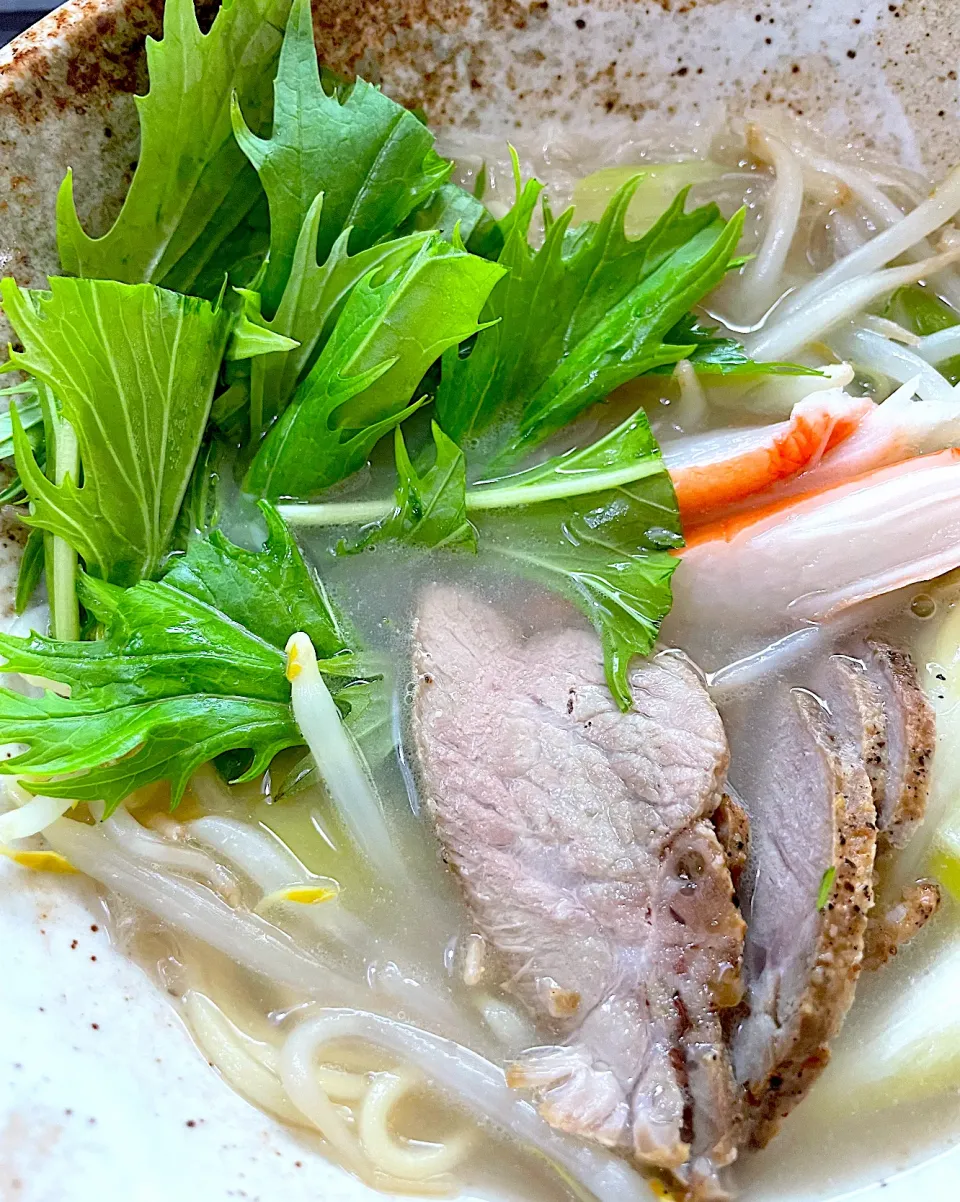 にんにく水でとんこつラーメン🍜|てるみさん