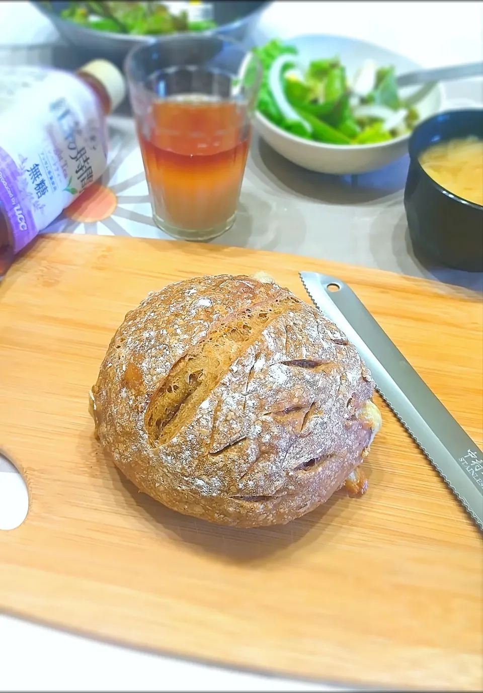 蕎麦の実入り味噌チーズパン|みったんさん