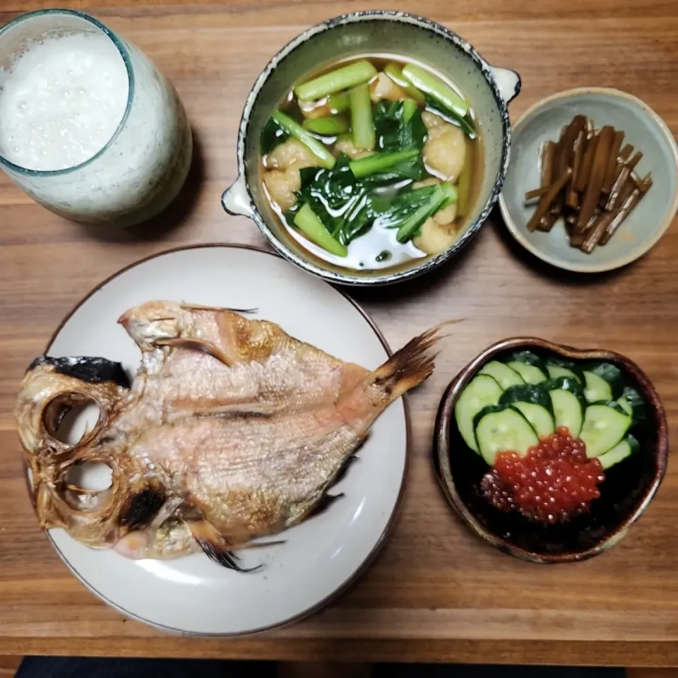 20240628
金目鯛の干物
筋子と胡瓜
鶏小松菜あげのさっと煮
茎山葵の酢醤油漬|noccoさん