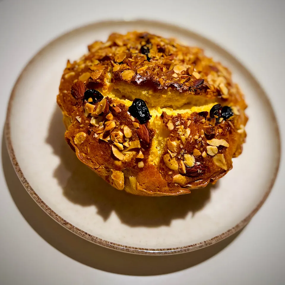 Butter Cake with Nuts|Zhen Zhenさん