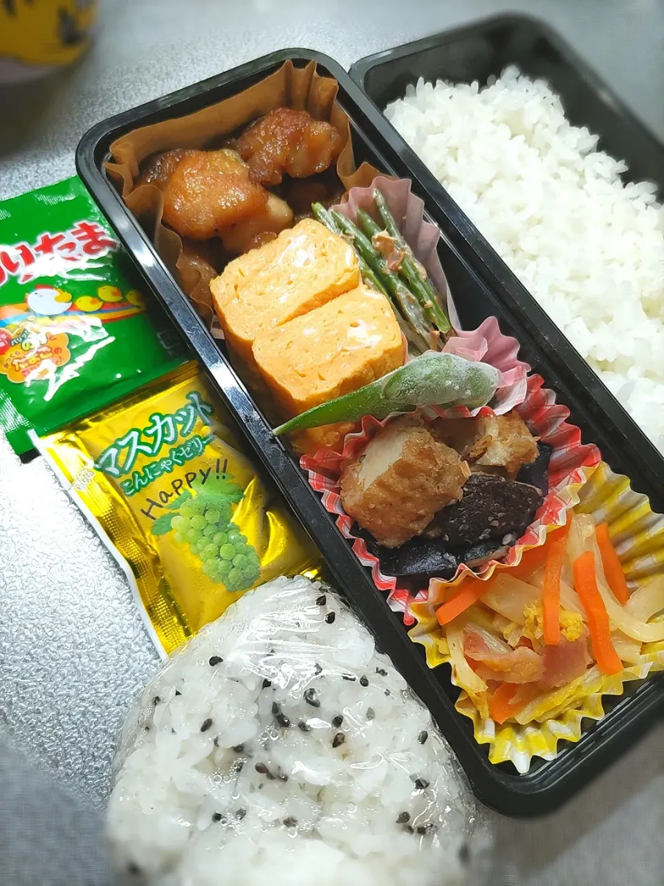 本日のお弁当
作り置照焼きチキン
モロッコインゲンのマヨおかか和え
作り置き茄子厚揚げ胡麻味噌炒め
作り置き白菜ベーコン炒め煮
毎日卵焼き
自然解凍枝豆|Kaoriさん