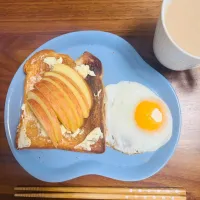 Snapdishの料理写真:りんごトースト|ねねみんとさん