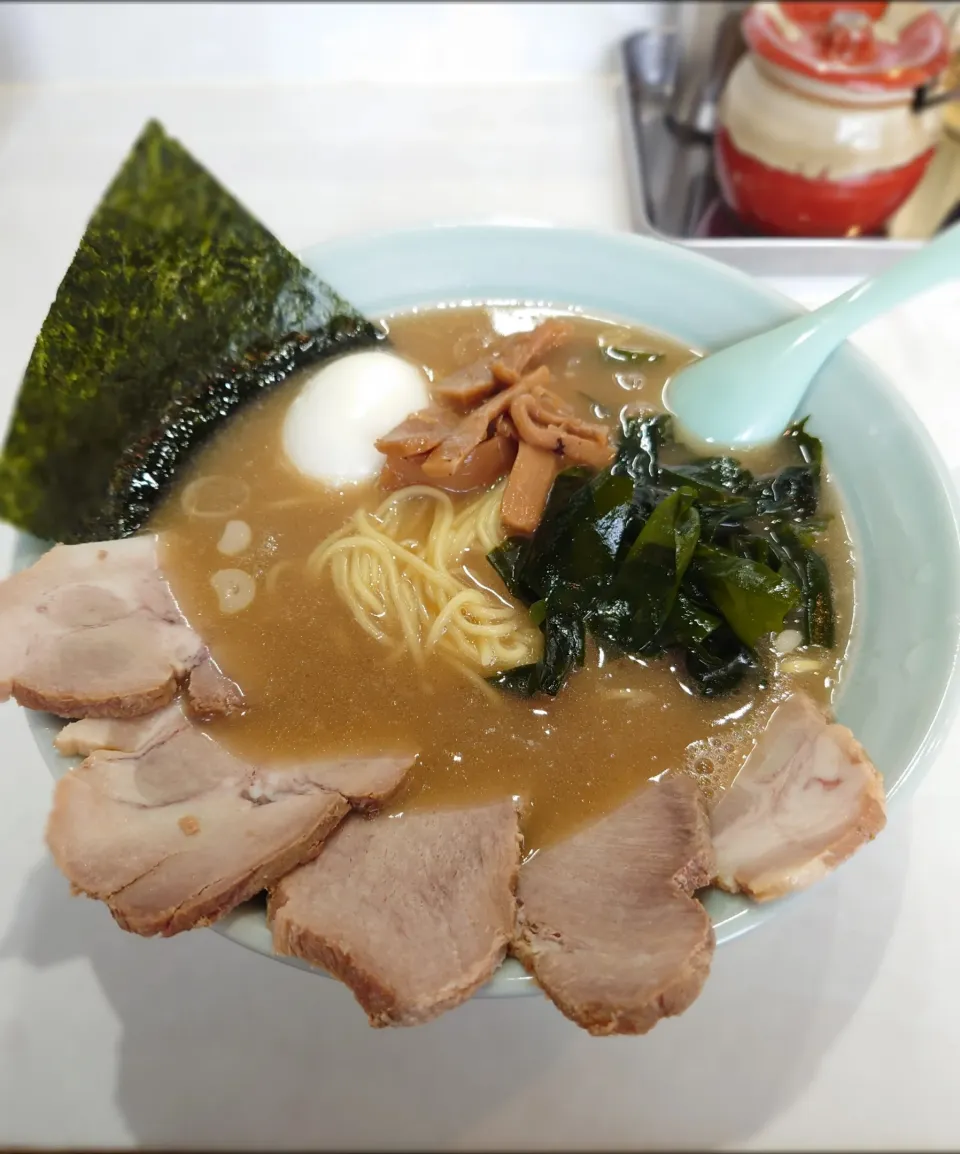 ラーメン和久さんの
醤油とんこつ🍜チャーシュー麺|たかさん