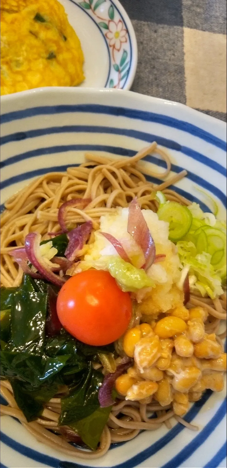 Snapdishの料理写真:'24．6/29
納豆おろし蕎麦😋|たえさん