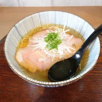 Snapdishの料理写真:空と大地さんで🐓鶏中華蕎麦🐓。おすすめの塩を。|たかさん