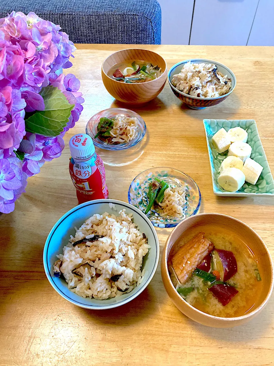 ばら寿司♡サツマイモとゴホ天のお味噌汁♡オクラのお浸し♡切り干し大根の煮物♡バナナ♡R-1|さくたえさん