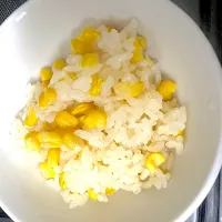 Snapdishの料理写真:とうもろこしご飯🌽|🌿さたん🌿さん