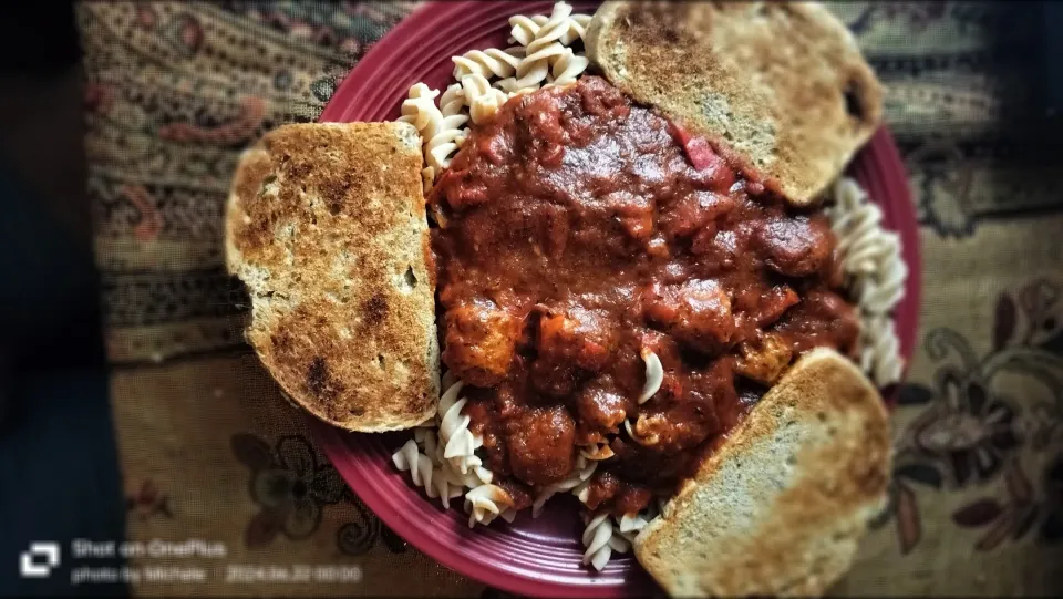 Really Good Rotoni & Meatballs  Multigrain Garlic Toasted Bread|Michele Manuelさん