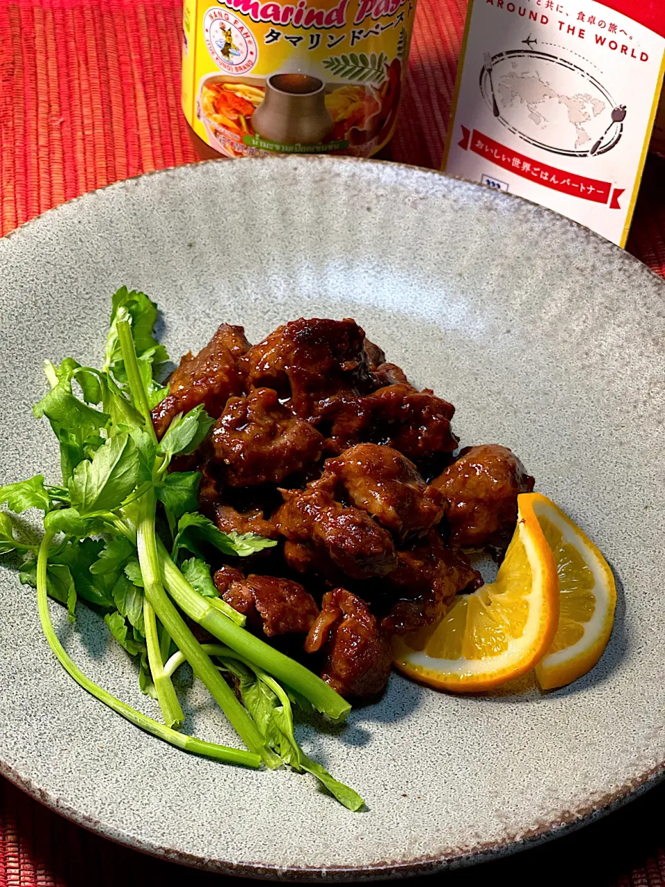 Snapdishの料理写真:豚すね肉のタマリンド醤油煮込み|レオンさん