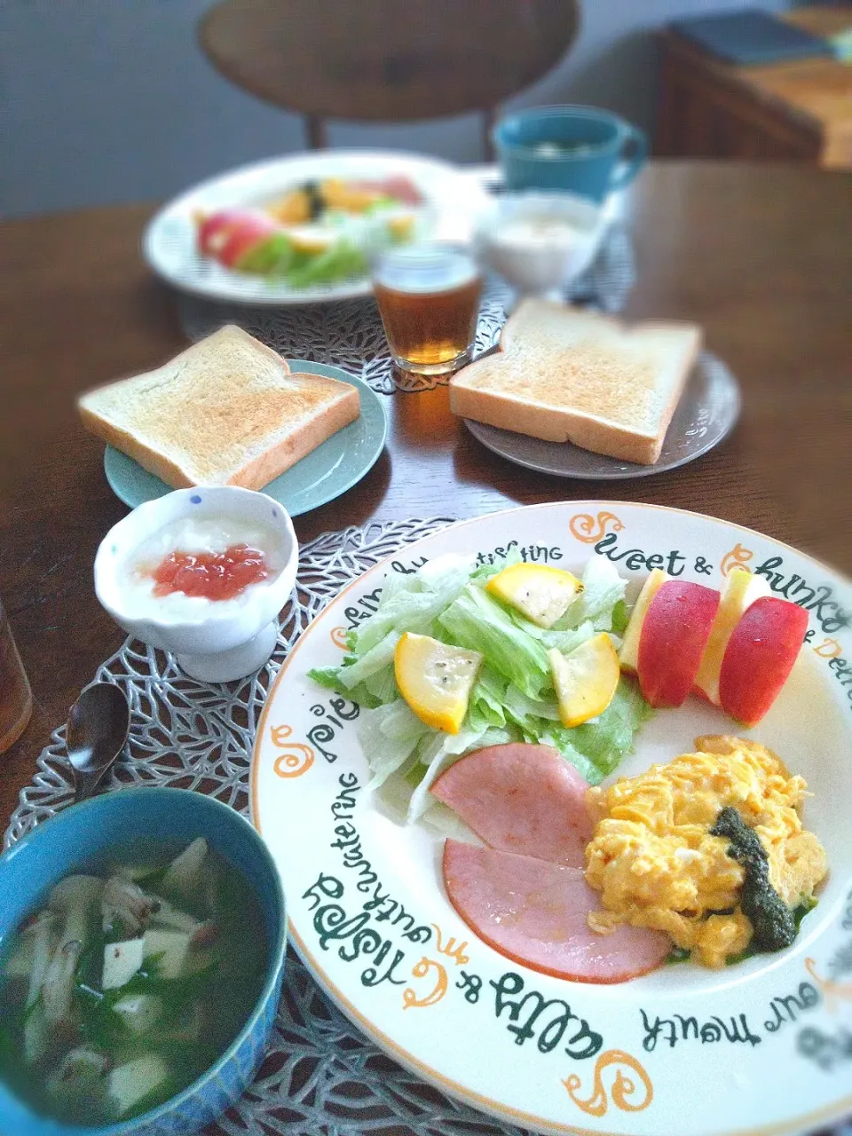 朝ごはん☔！|まめころさん