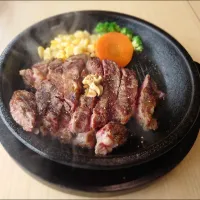 Snapdishの料理写真:いきなりステーキさんでワイルドステーキ300g|たかさん