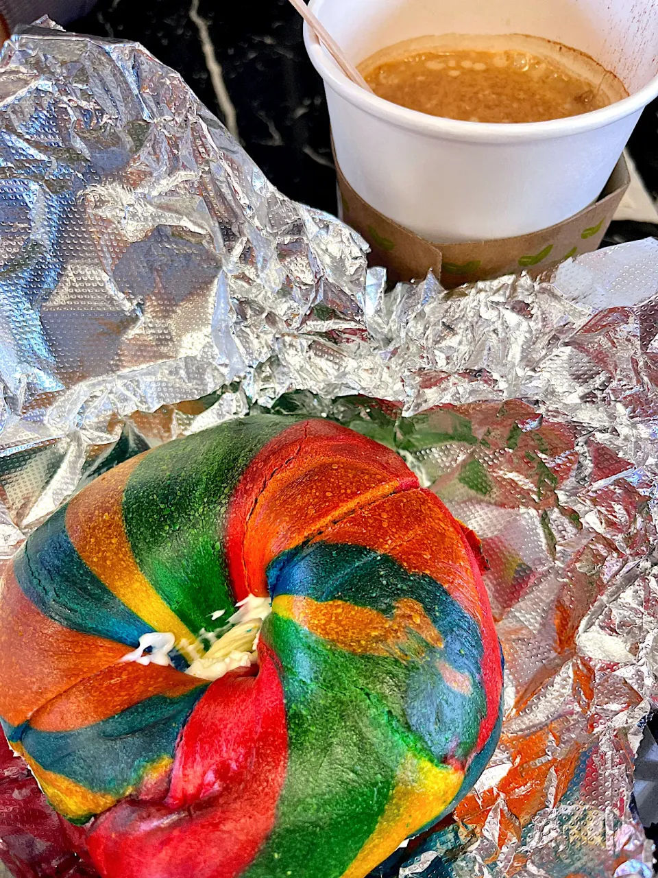 NY Rainbow Bagel 🥯|🌺IAnneさん