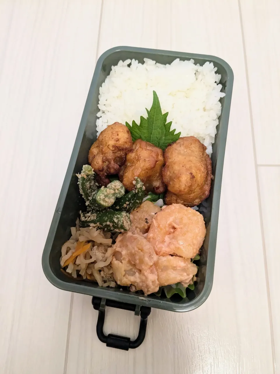 エビマヨ弁当🌷|きゅーさん