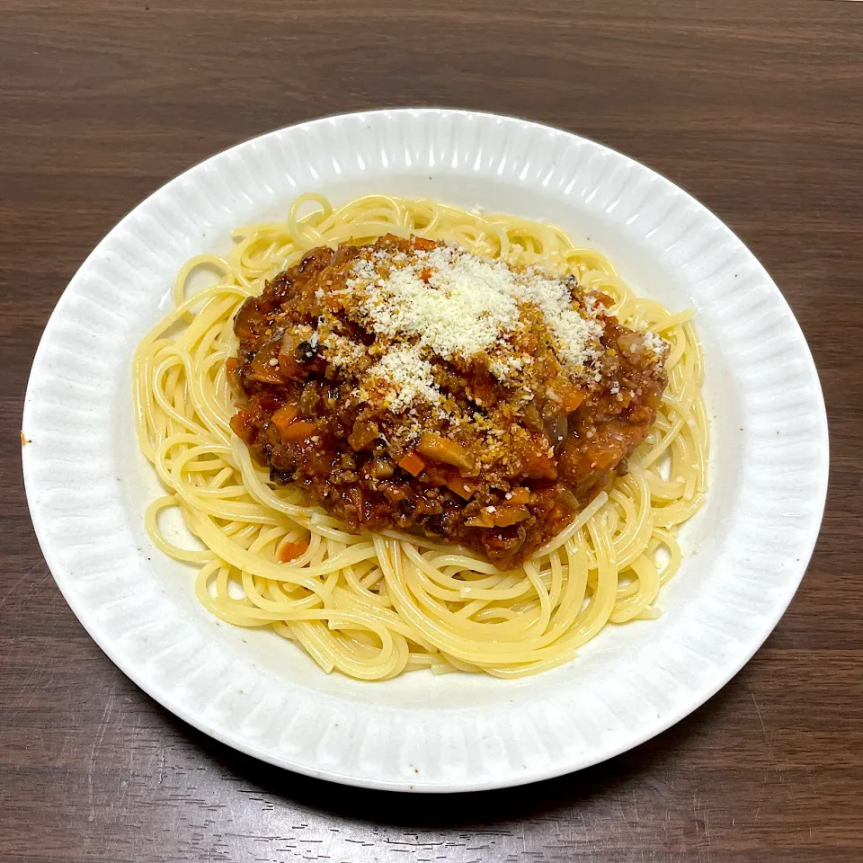 Snapdishの料理写真:ミートソースパスタ|dashi menjiroさん