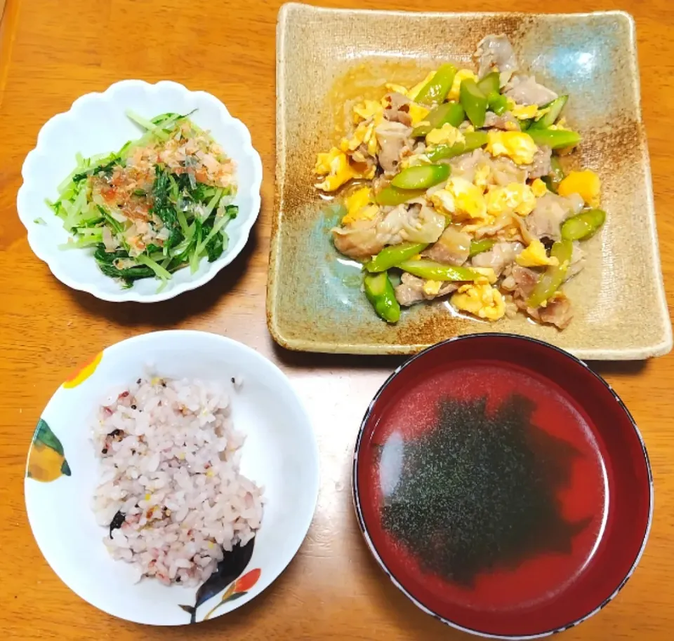 2024 0701　豚肉とアスパラの卵炒め　水菜のおひたし　わかめスープ|いもこ。さん