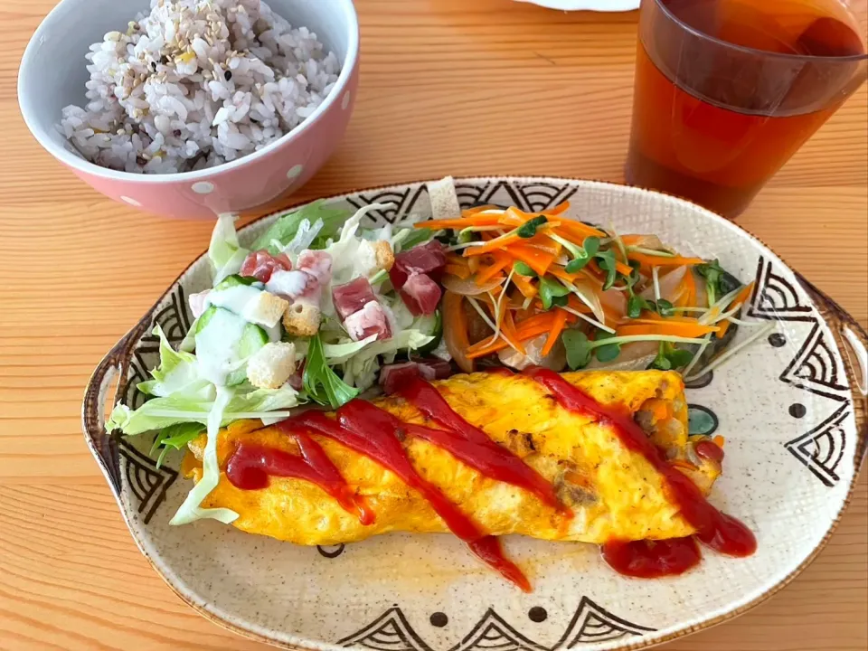 ある日のお昼ごはん🍴
(長男宅にて)|fumfumさん