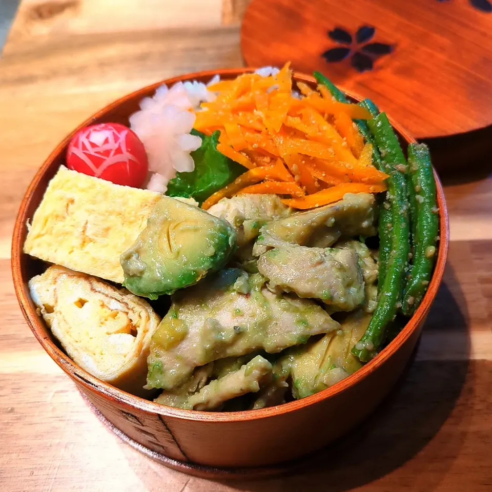 鶏アボカド炒め弁当🐓🥑|Topiさん