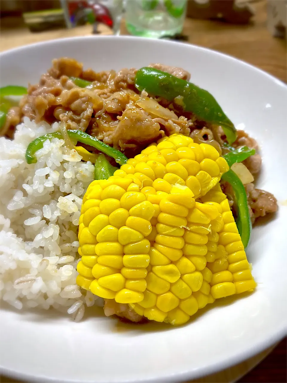 とうもろこしと焼肉ごはん|真珠きょうだいママさん