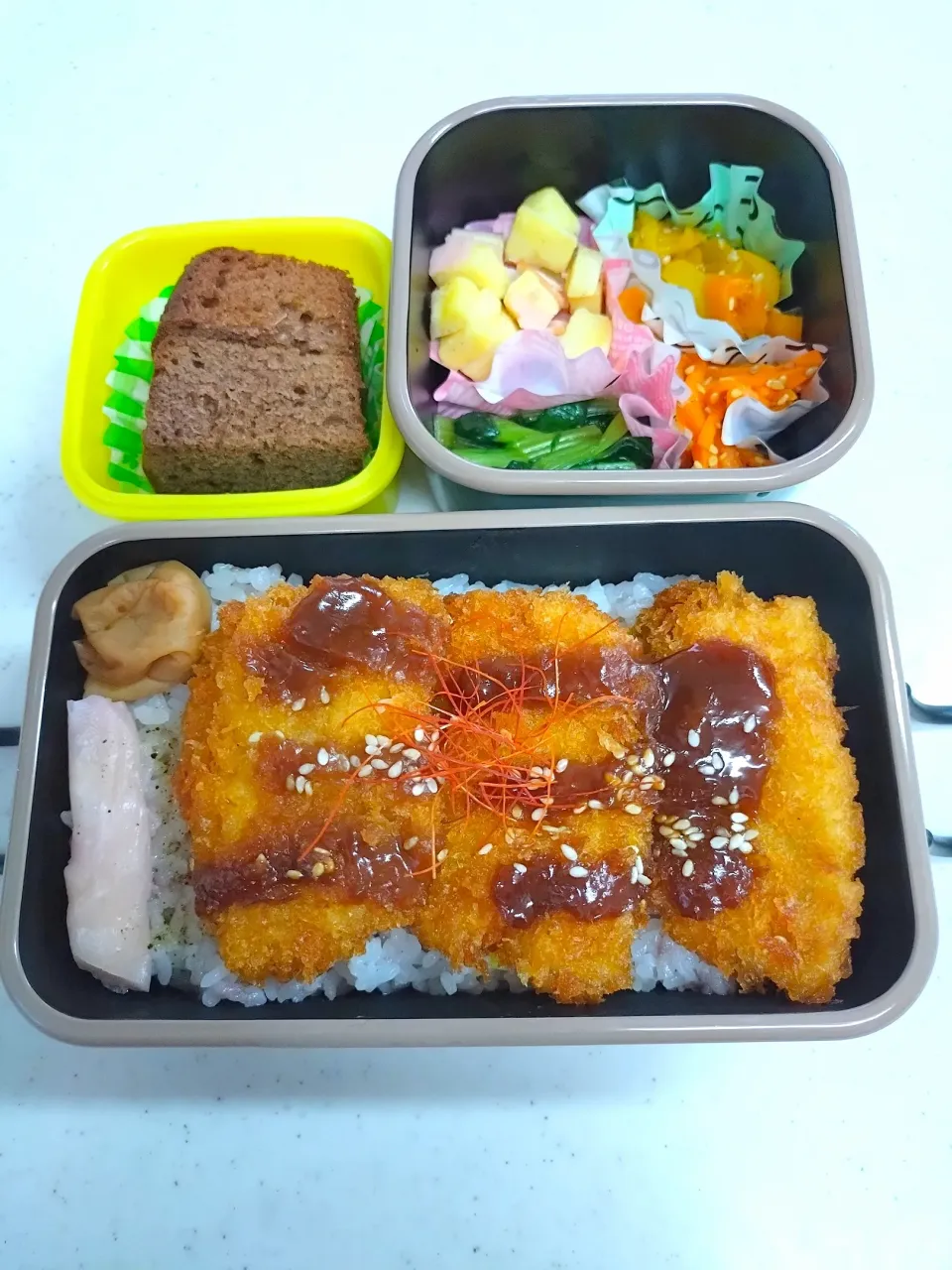 串カツ弁当♡チョコケーキ付|ともちんさん