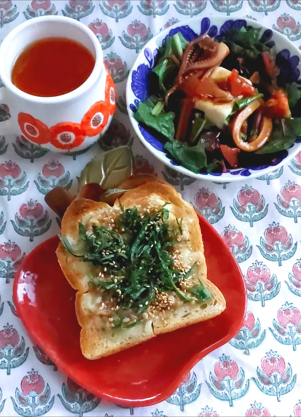 納豆トースト＆豆腐サラダ|きつねさん