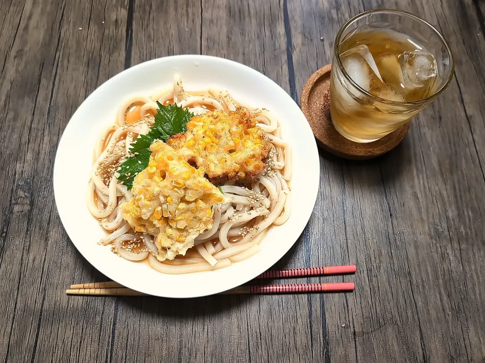 2024年7月3日 ひるごはん

・とうもろこしのかき揚げうどん
・冷たい緑茶|スティーブさん