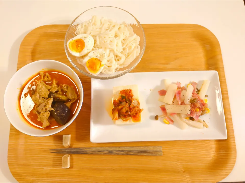 今日の夕食　パネーンカレー、そうめん、キムチ冷奴、大根とベーコンの炒め物|pinknari🐰🌈さん