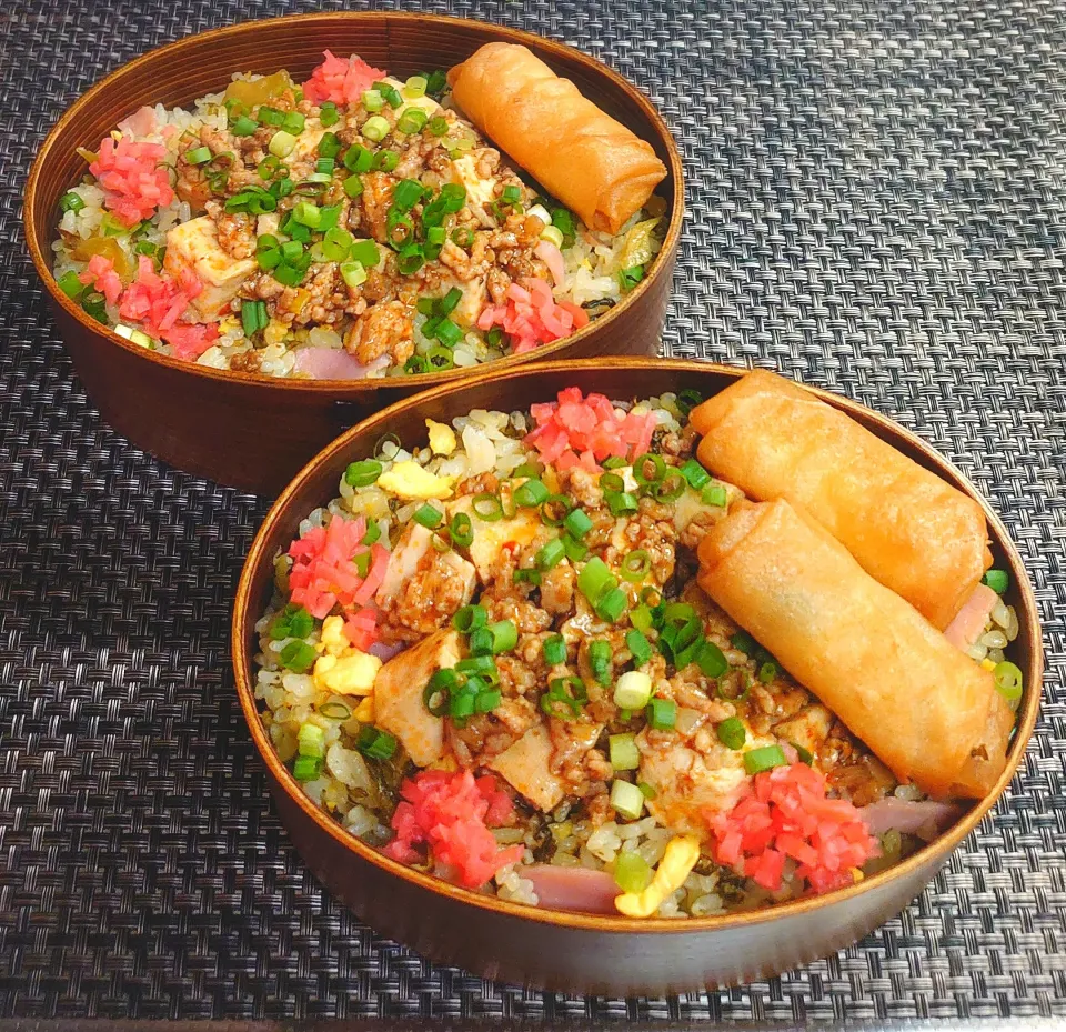 母とムスコのラブラブおソロ♪高菜チャーハン＆麻婆豆腐弁当|からあげビールさん