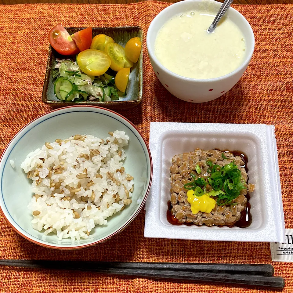 Snapdishの料理写真:納豆ご飯|akkoさん