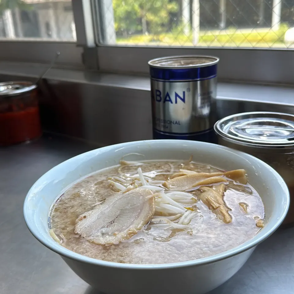 Snapdishの料理写真:ラーメン|Hajime Sakaiさん