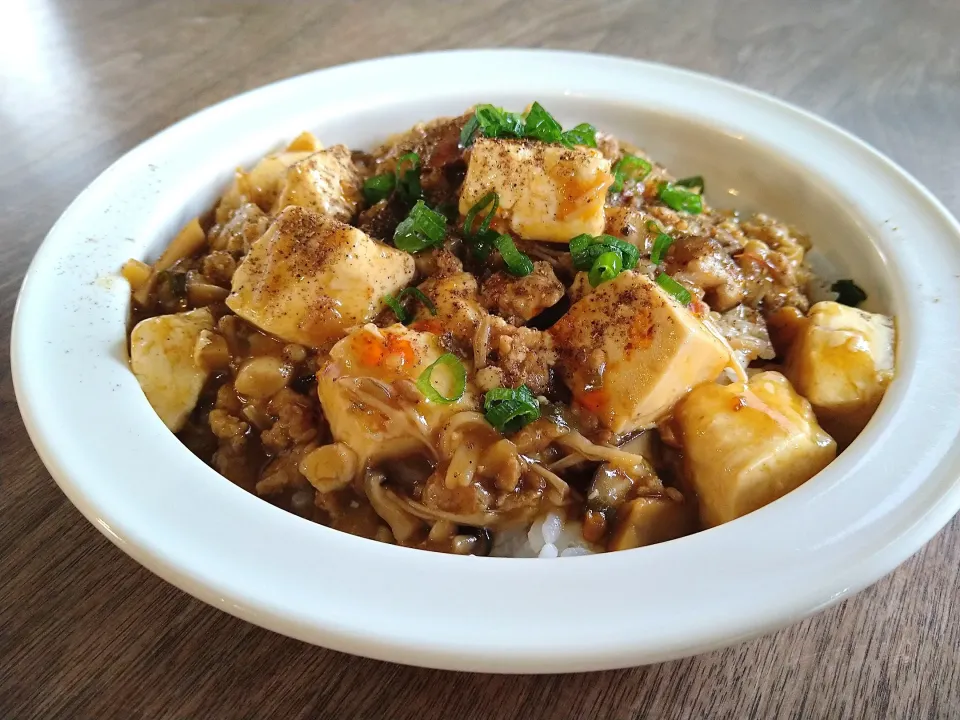 きのこ入りヘルシー麻婆豆腐丼|古尾谷りかこさん