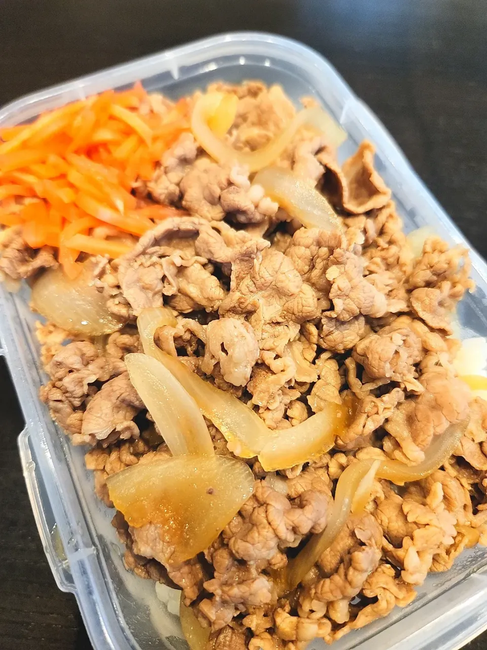 Snapdishの料理写真:牛丼弁当🍱|acoacoさん