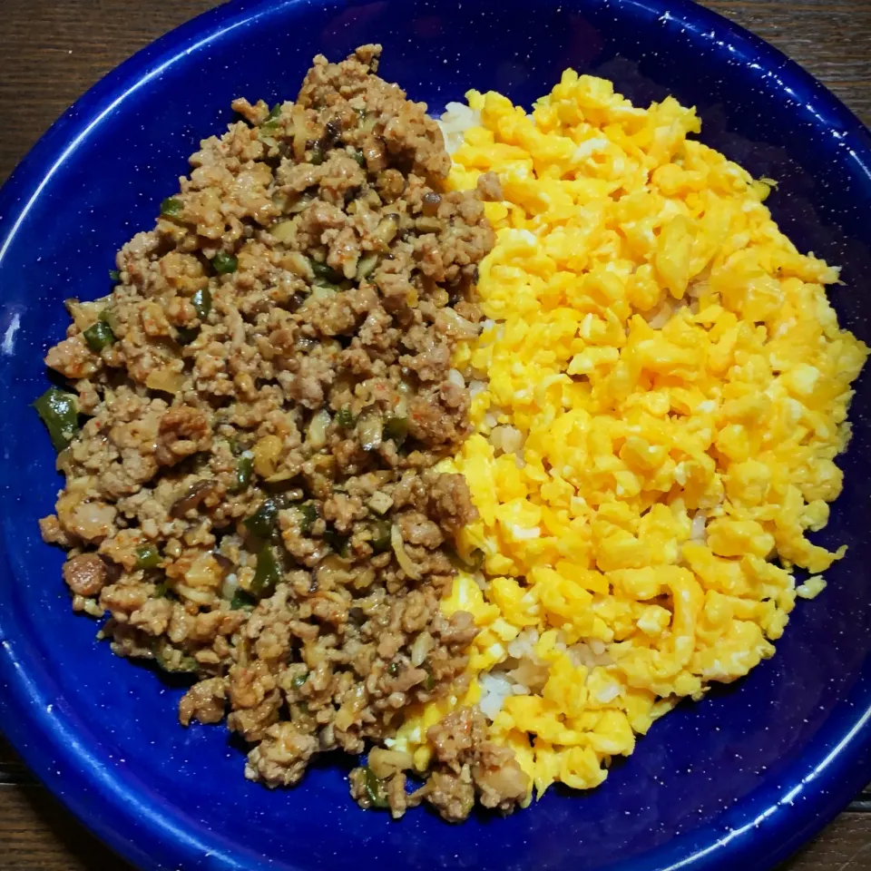 そぼろで2食丼|きよっさんさん