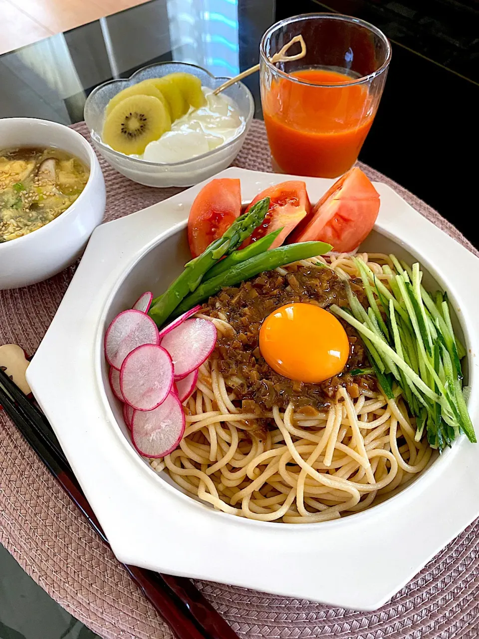 ゆかりさんの料理 レンジで完成！簡単！時短！ジャージャー麺　#ZENB|ゆかりさん