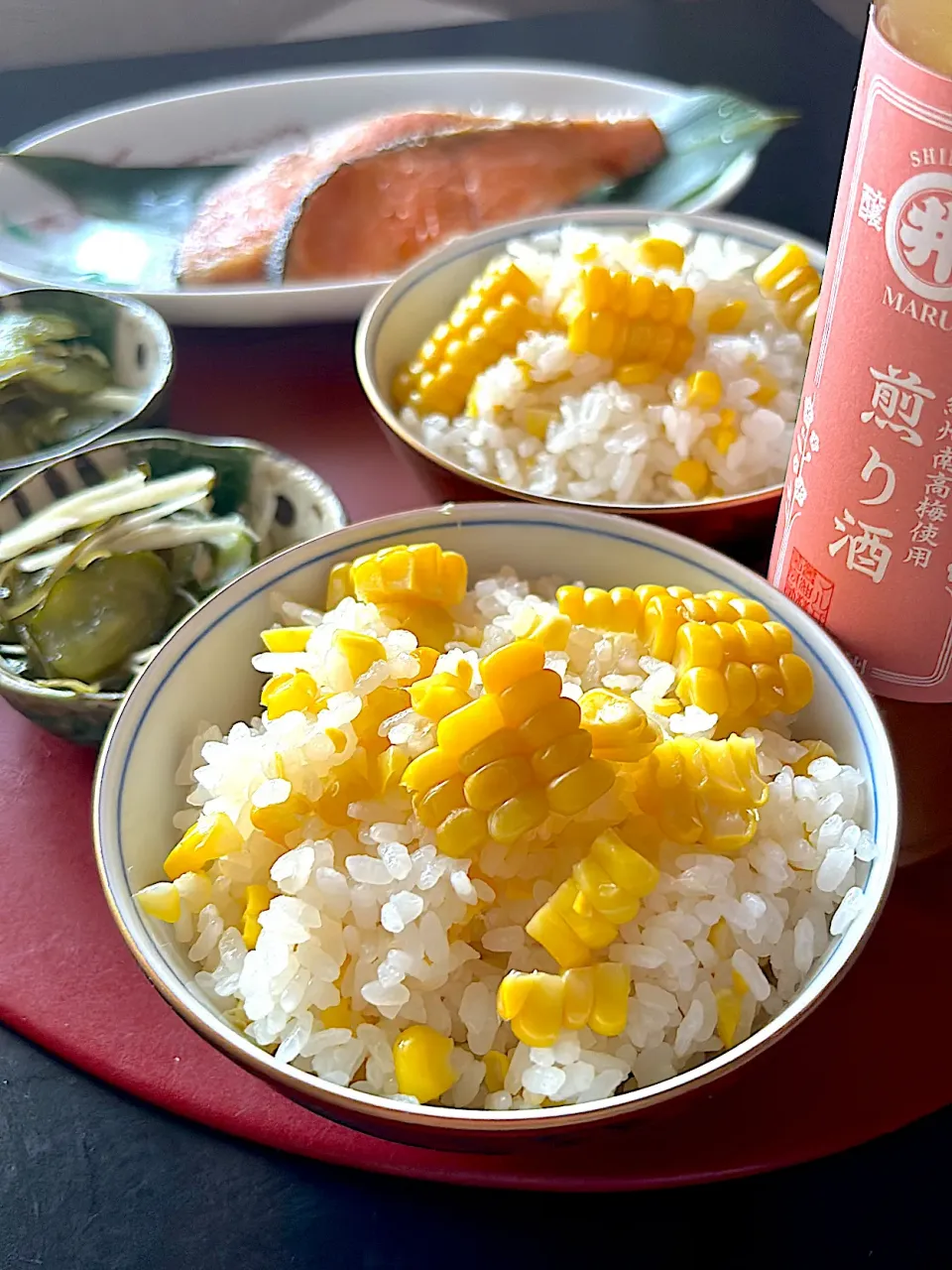 煎り酒でとうもろこしの炊き込みご飯🌽|とんちんさん