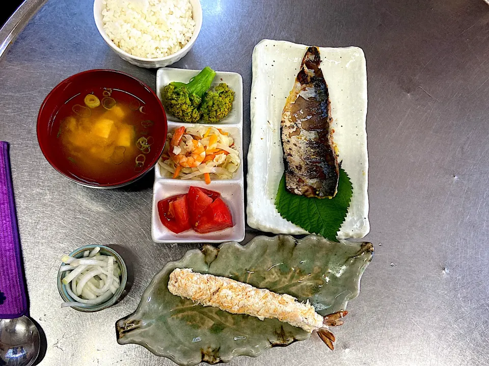 焼き魚定食🐟|晏如さん