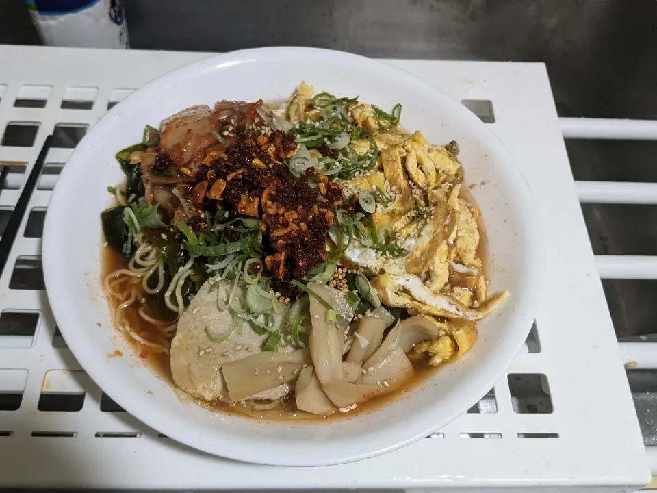 Snapdishの料理写真:冷製キムチラーメン|高橋智弘さん