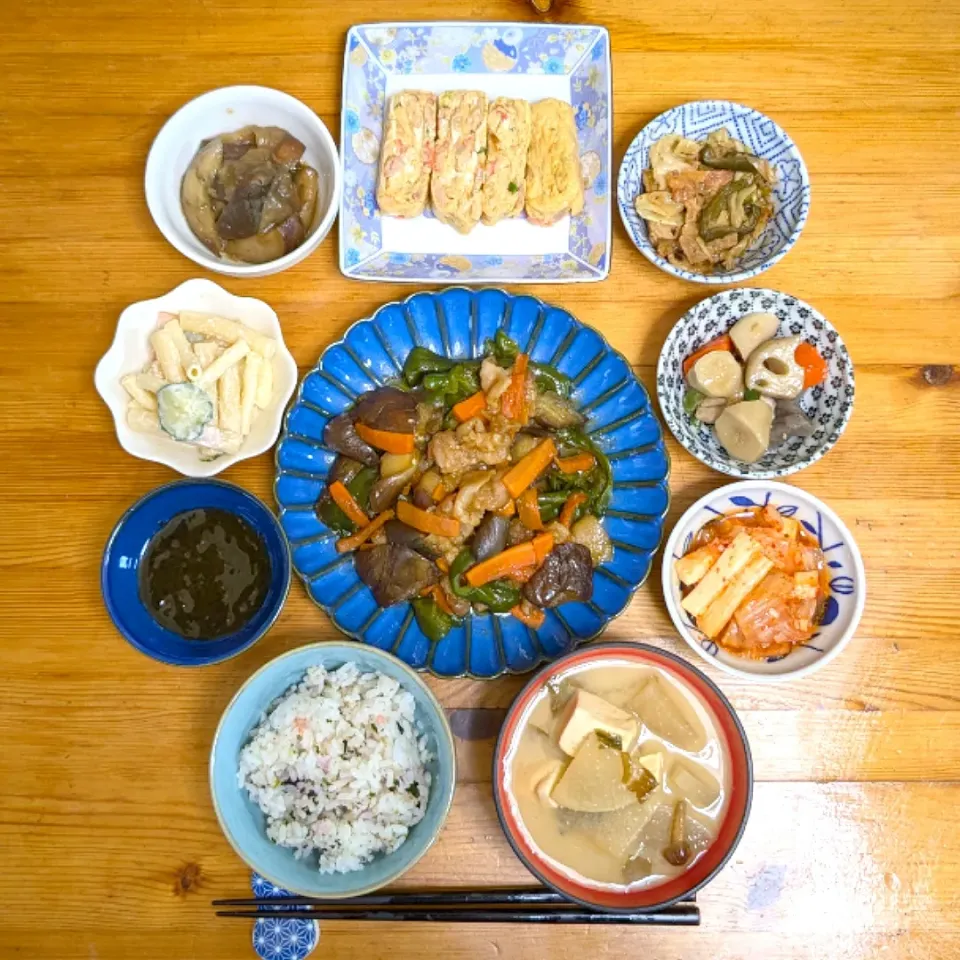 Snapdishの料理写真:晩ごはん🥢スタミナ麻婆ナス|まゆめろさん