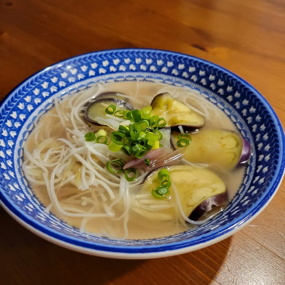 なす、ミョウガ、そうめんの中華スープ|あんさん