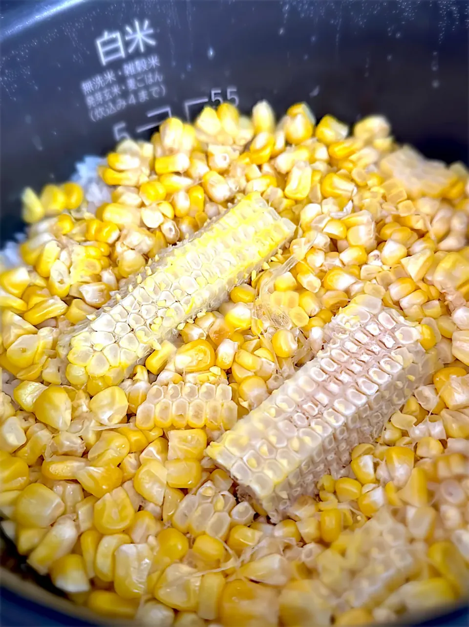 朝から孫のために　とうもろこしご飯🌽|Nobuko  Kawanishiさん