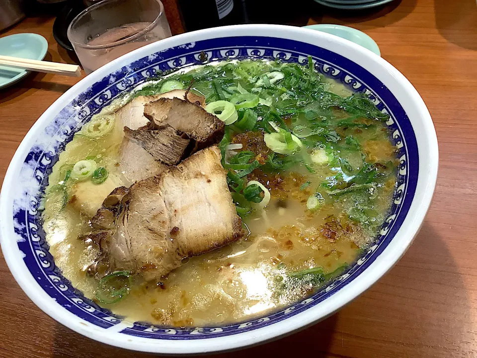 天文館『くろいわラーメン』🍜😋|アライさんさん