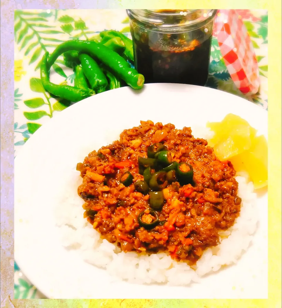 万願寺とうがらしの醤油漬けが決め手のキーマカレー(*´ڡ`●)ｳﾏｶﾗ🍛|のもさん(๑´ڡ`๑)さん