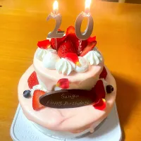 Snapdishの料理写真:そういえば…息子20歳になりましたケーキ🎂|eri☆さん