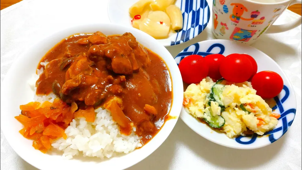 Snapdishの料理写真:7/7の夕食🎋
夫👨の料理
カレーライス🍛|卯月さん