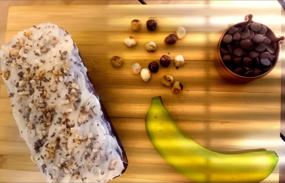 homemade hazelnut banana bread|Julekha Kureshiさん