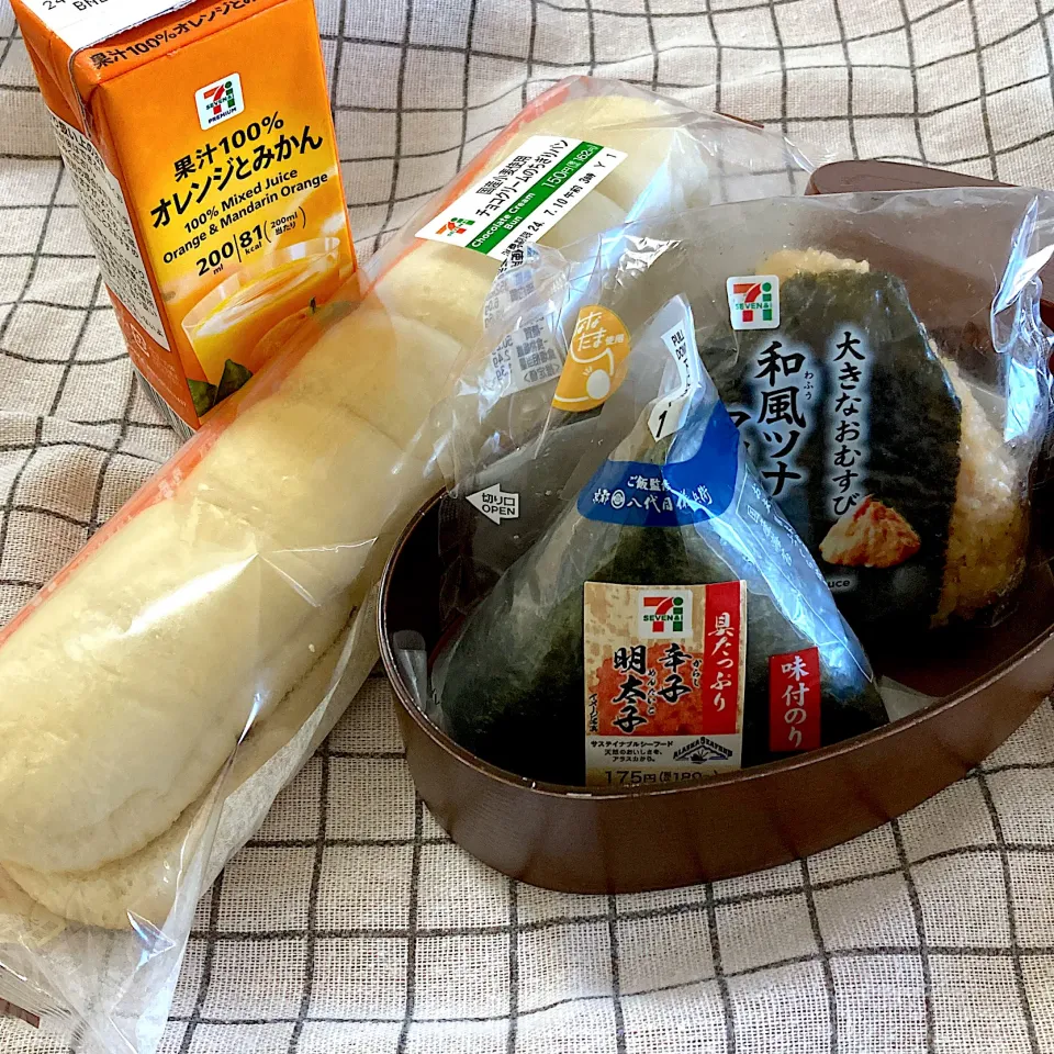 Snapdishの料理写真:コンビニ弁当|SaDaさん