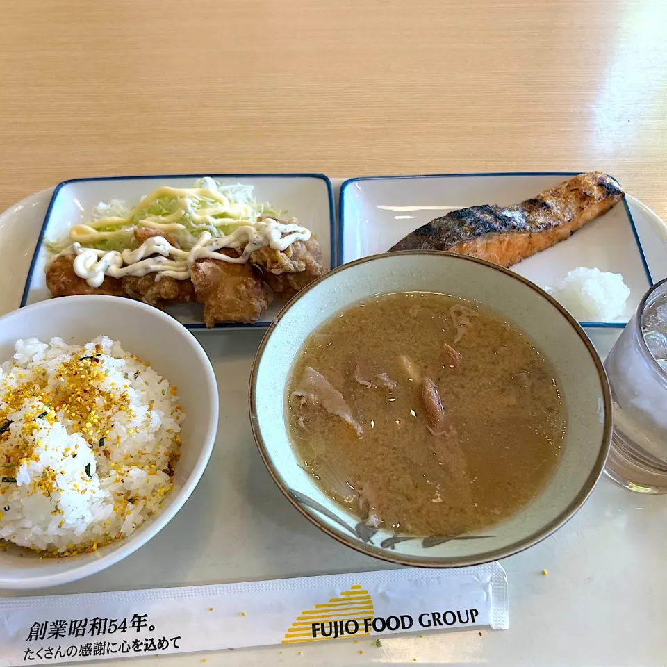 Snapdishの料理写真:岡山出張でランチ😋|すかラインさん