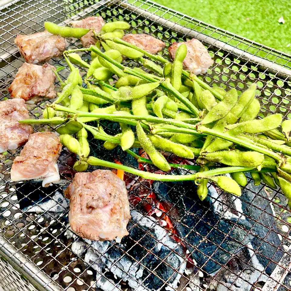 枝付き枝豆の炭火焼き|ぎんさん